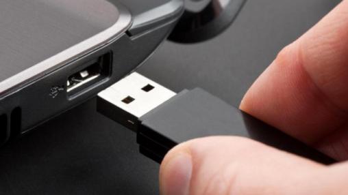 plug-in-usb-drive